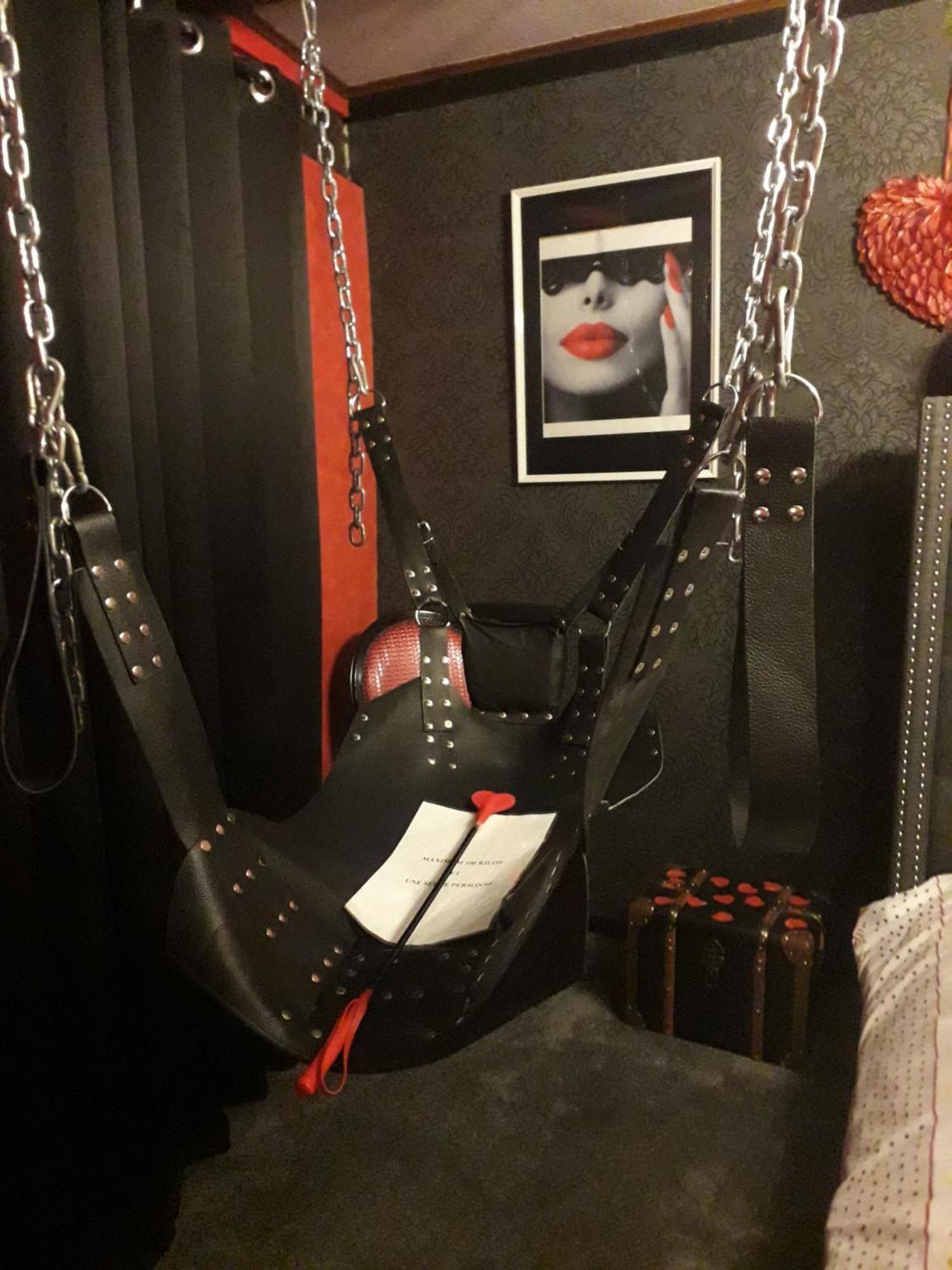 Love Room Le Rouge Et Noir Barr Exterior photo