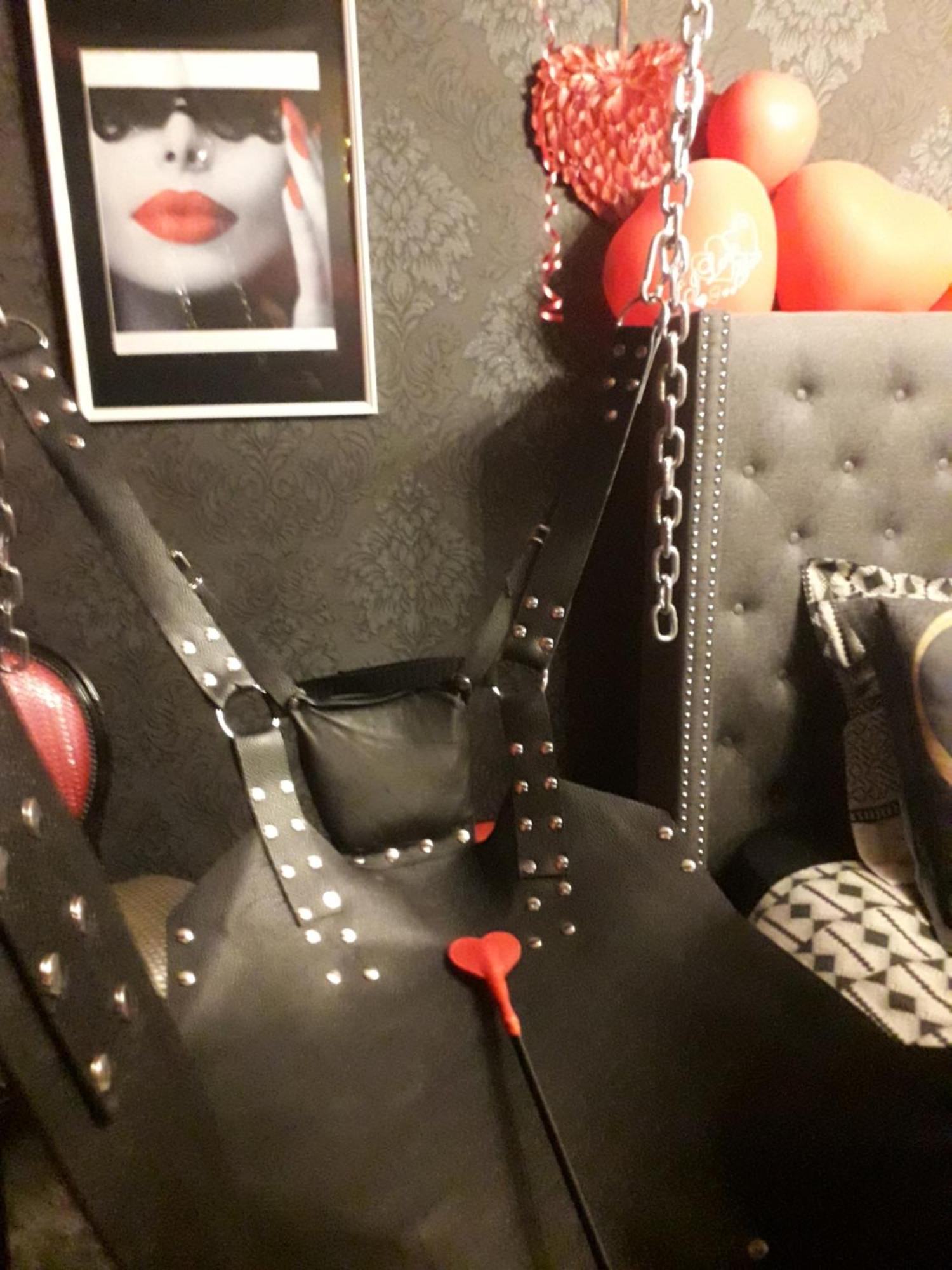 Love Room Le Rouge Et Noir Barr Exterior photo
