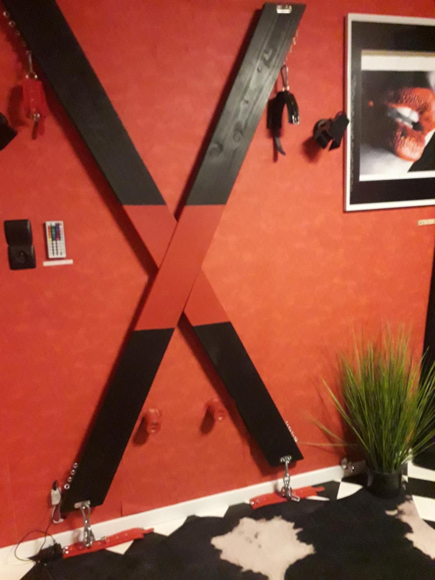 Love Room Le Rouge Et Noir Barr Exterior photo