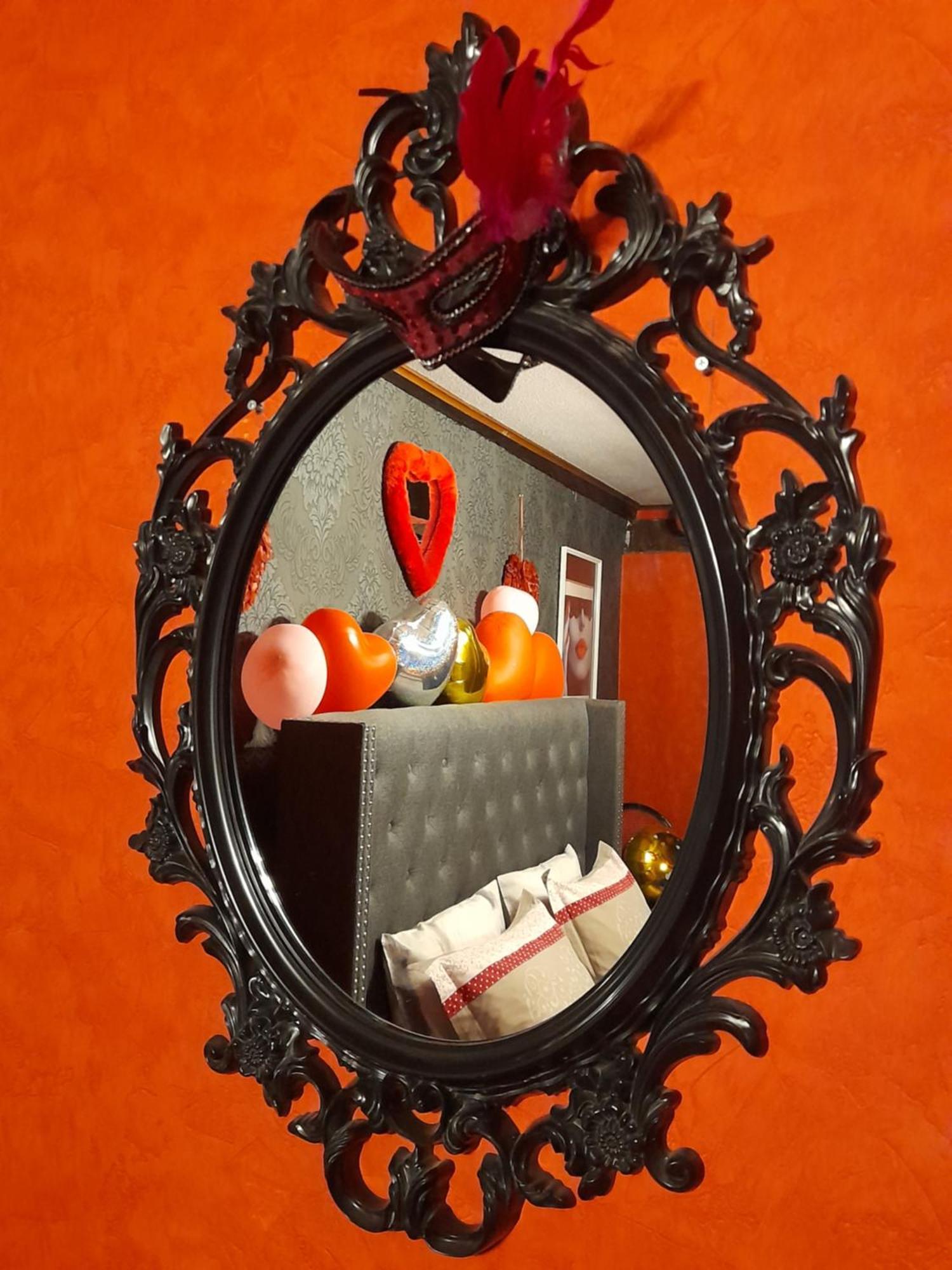 Love Room Le Rouge Et Noir Barr Exterior photo